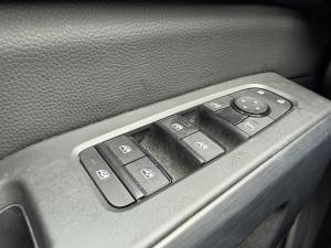 Miniature 20 Nissan Pathfinder SV 2023