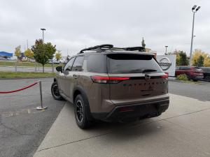 Miniature 7 Nissan Pathfinder SV 2023