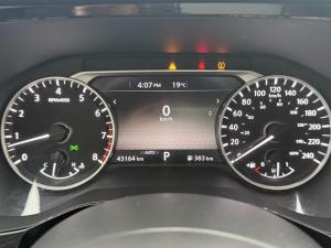 Miniature 12 Nissan Pathfinder SV 2025