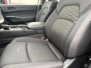 Miniature 23 Nissan Pathfinder SV 2025