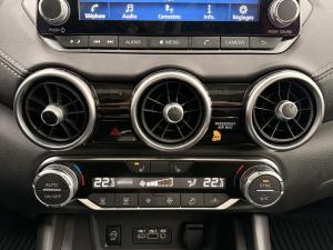 Miniature 16 Nissan Sentra SV Moonroof 2025