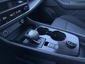 Miniature 18 Nissan Rogue S 2022