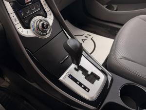 Miniature 16 Hyundai Elantra GLS 2011