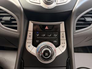 Miniature 15 Hyundai Elantra GLS 2011