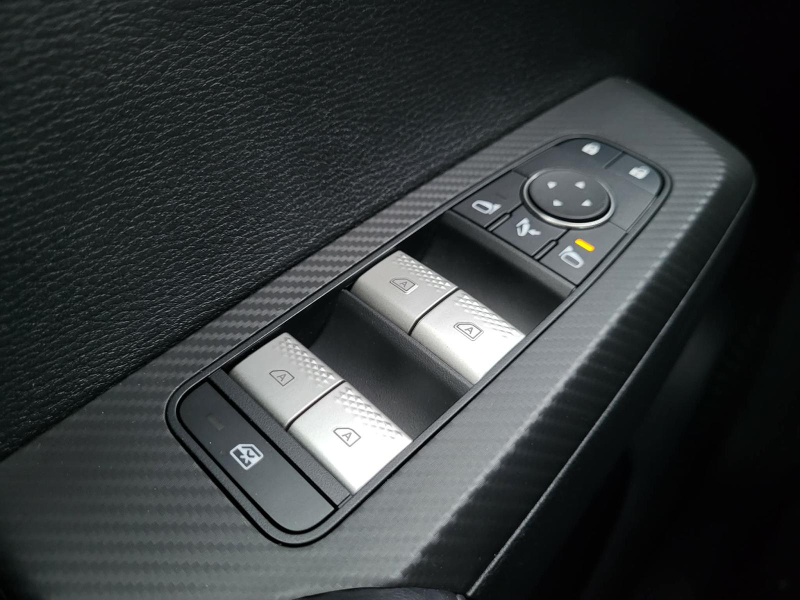 Image 16 Mitsubishi Outlander SEL 2024