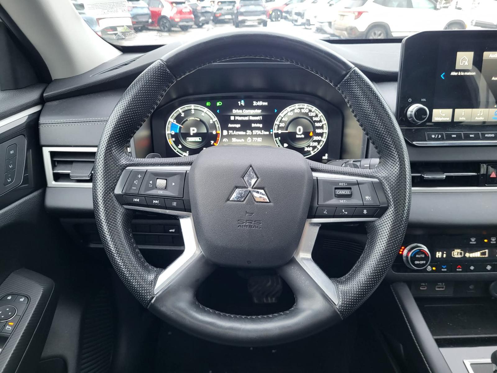 Image 7 Mitsubishi Outlander SEL 2024