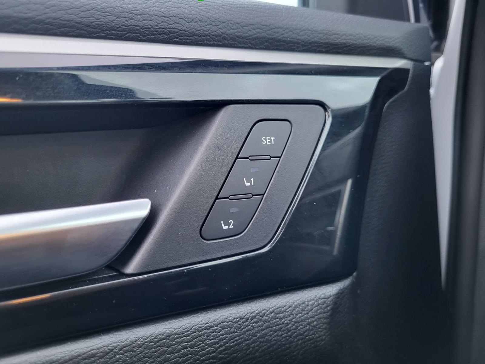 Image 17 Mitsubishi Outlander SEL 2024