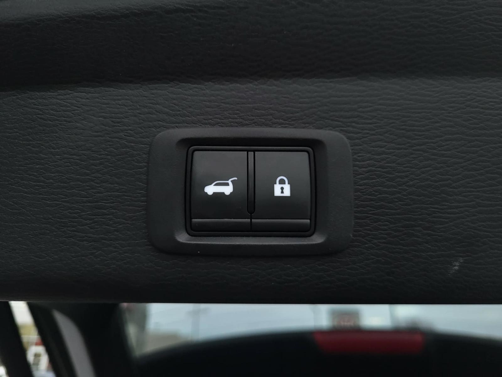 Image 23 Mitsubishi Outlander SEL 2024