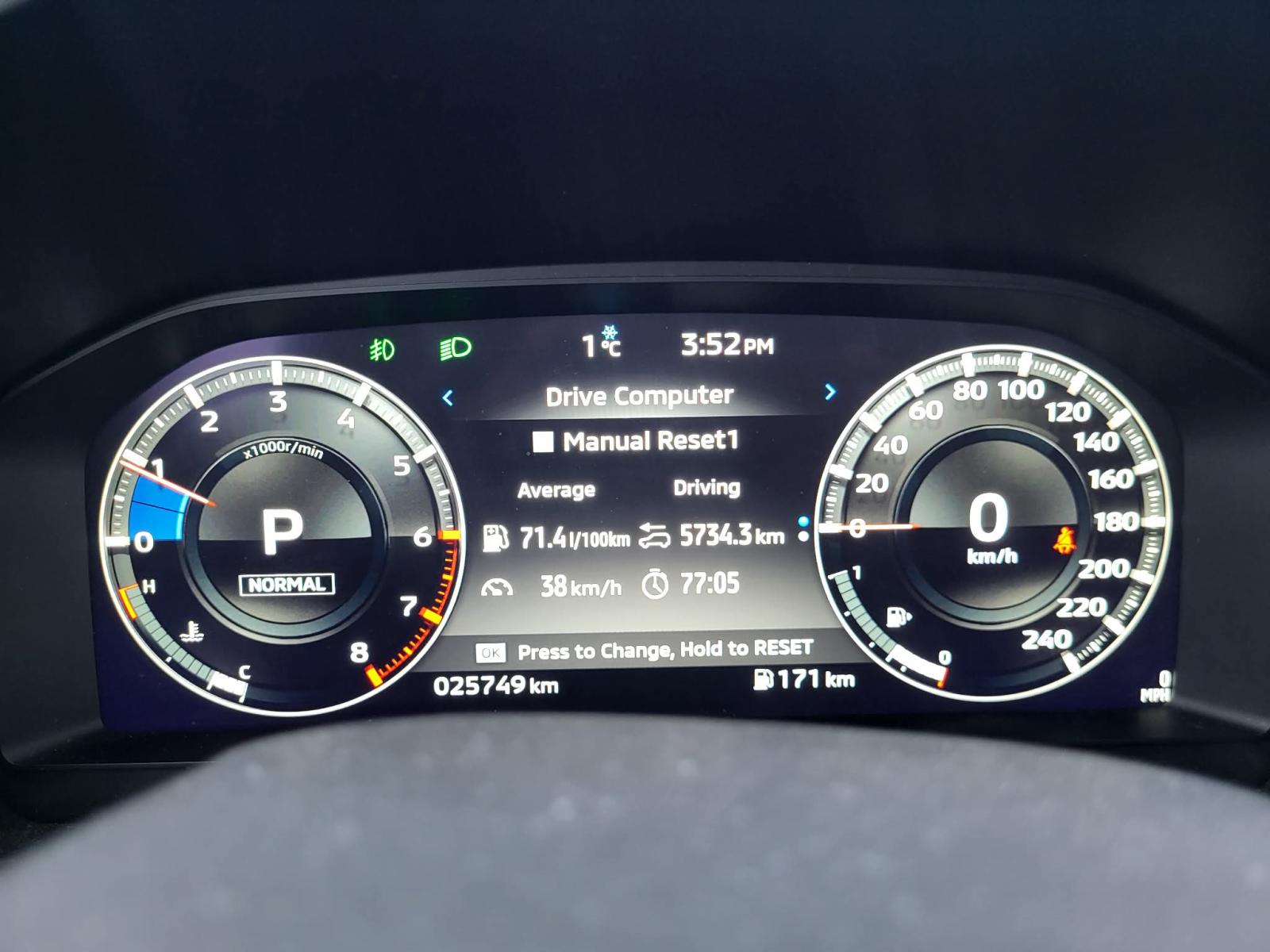 Image 8 Mitsubishi Outlander SEL 2024