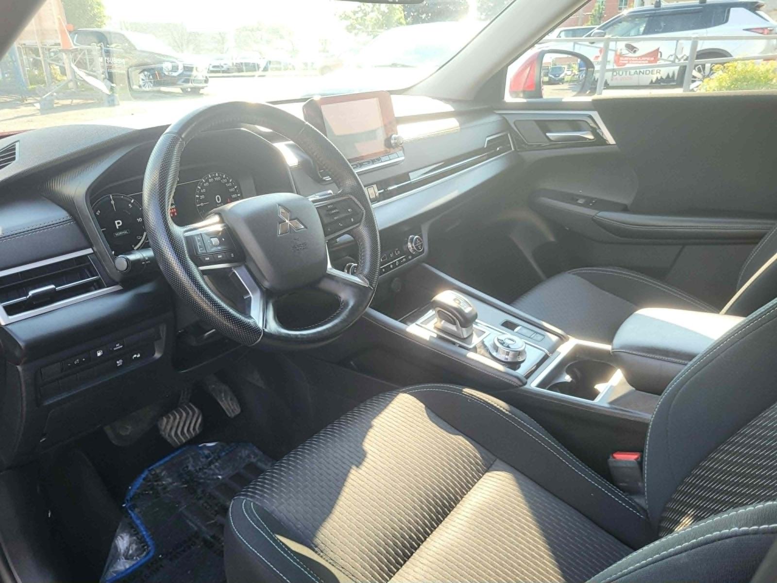 Mitsubishi Outlander PHEV Es S-Awc 2025 — photo 8