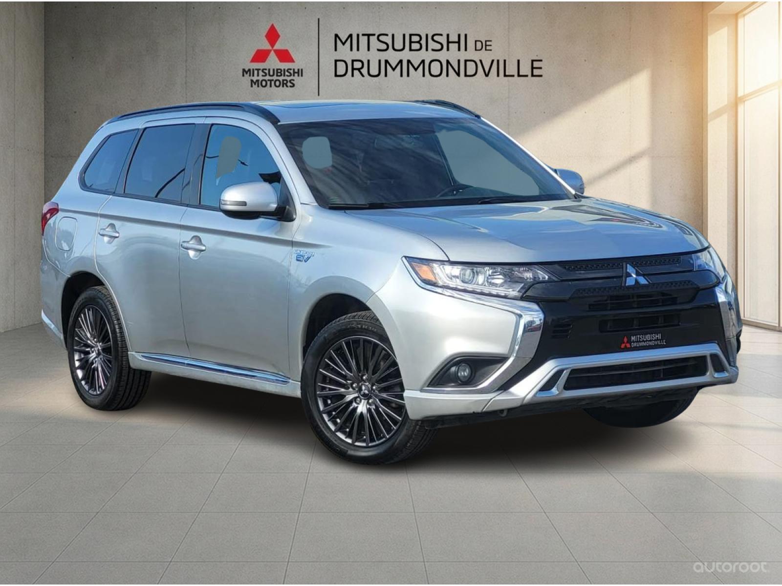 Mitsubishi Outlander Black Edition 2022