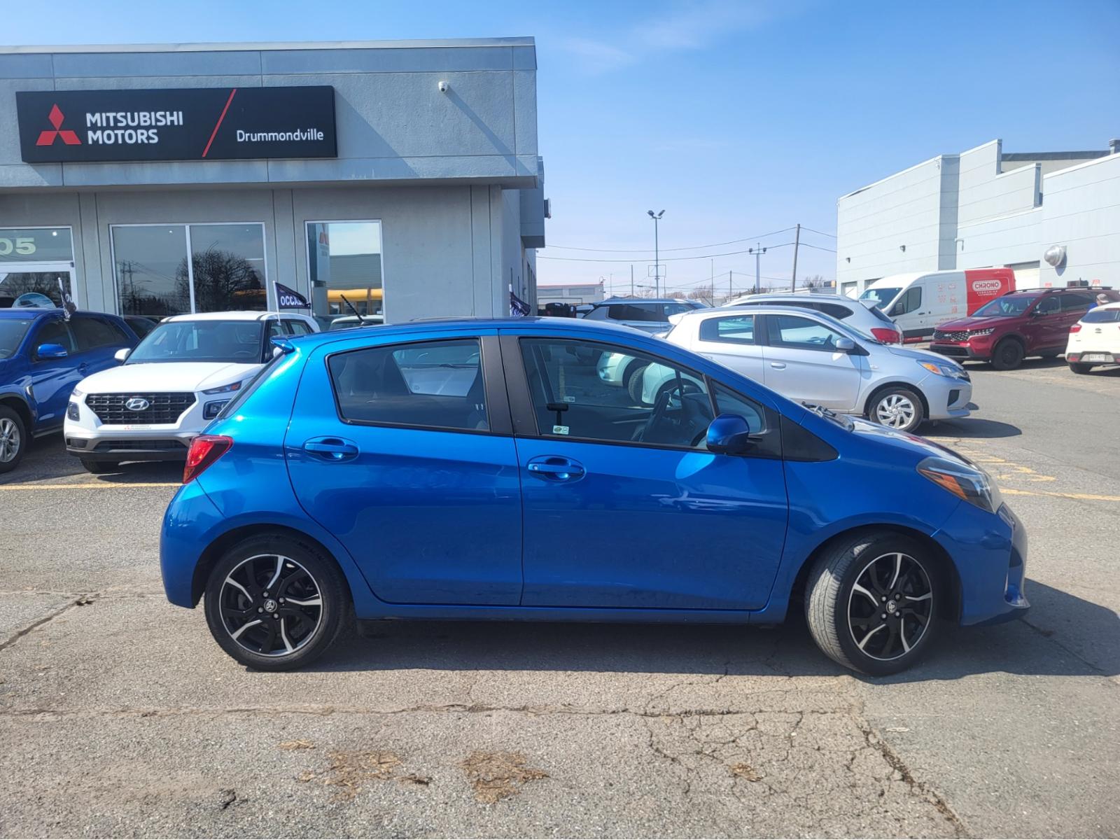 Image 2 Toyota Yaris SE 2017