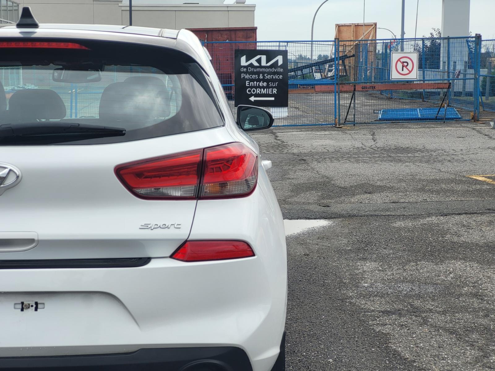 Hyundai Elantra GT Sport Ultimate 2018 — photo 4