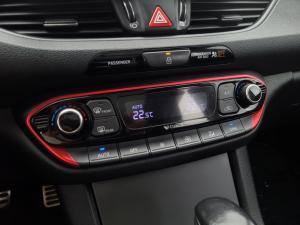 Miniature 14 Hyundai Elantra GT Sport Ultimate 2018