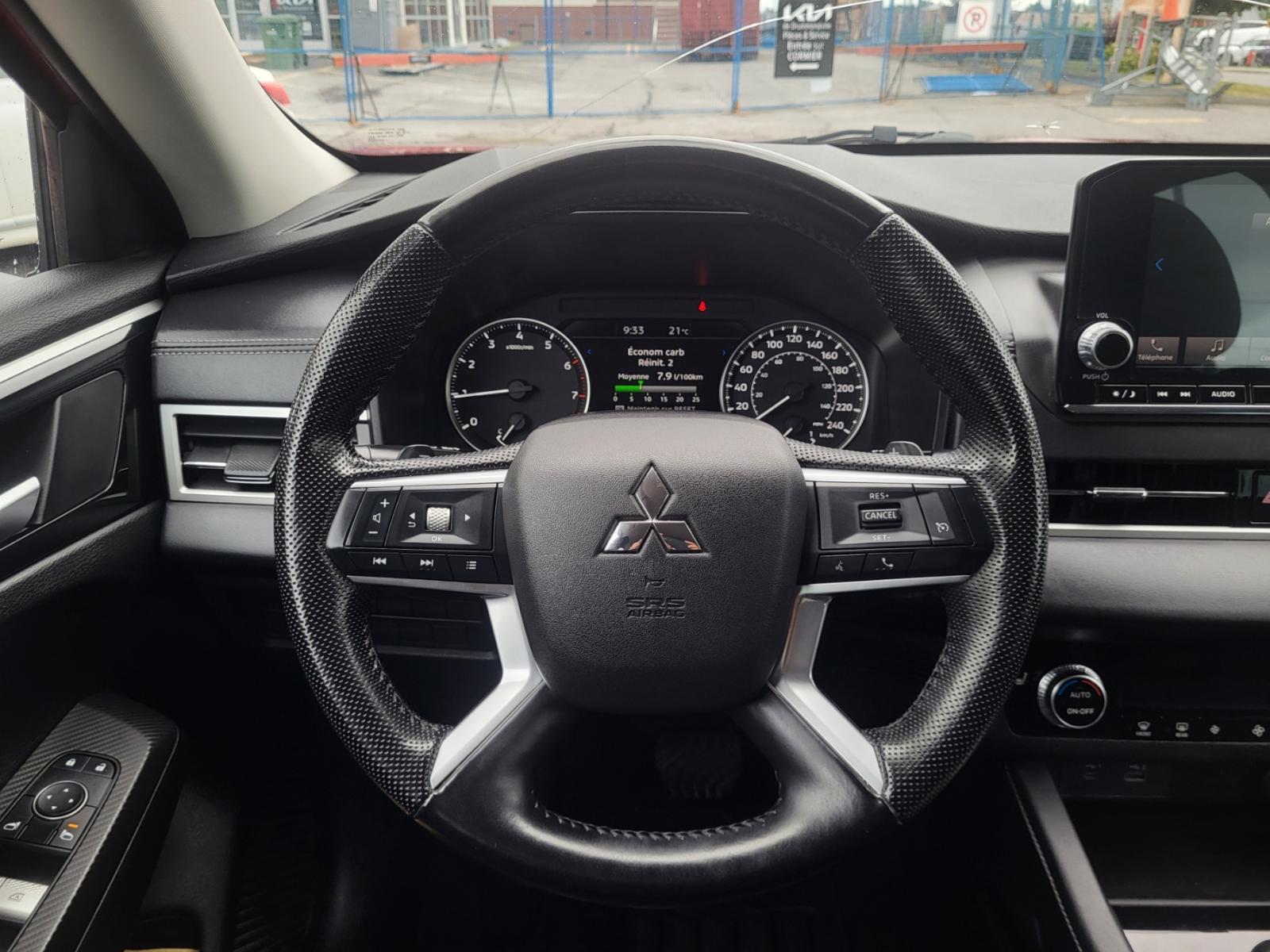 Mitsubishi Outlander ES 2023 — photo 7