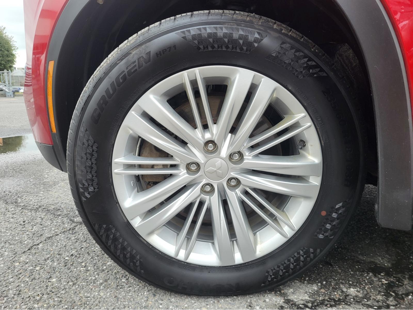 Mitsubishi Outlander ES 2023 — photo 5