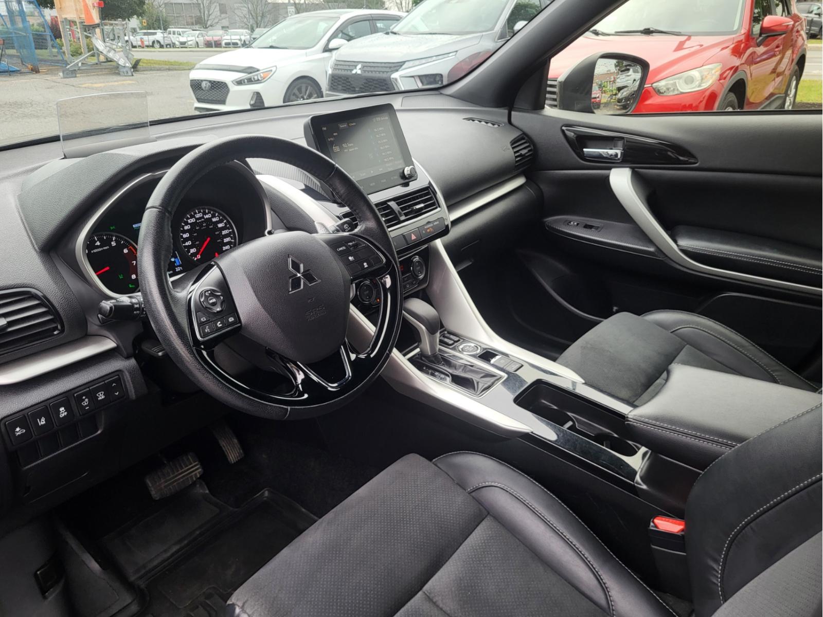 Mitsubishi Eclipse Cross SEL 2022 — photo 6