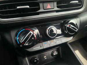 Thumbnail 17 Hyundai Kona 2.0L Preferred 2023