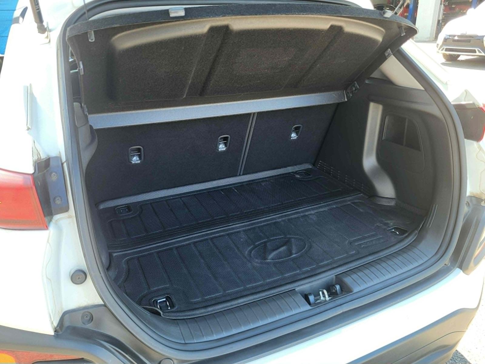 Hyundai Kona Luxury 2021 — photo 8