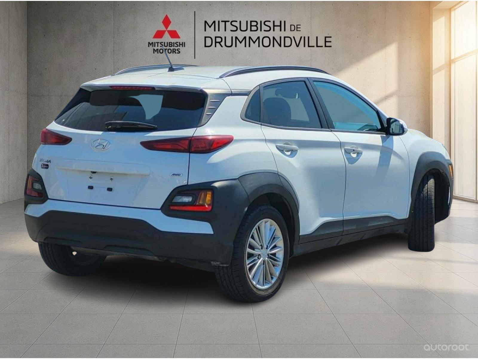 Hyundai Kona Luxury 2021 — photo 2