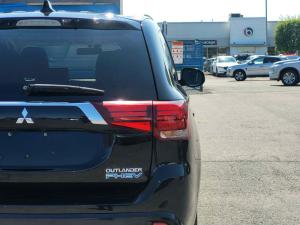 Miniature 5 Mitsubishi Outlander PHEV SE 2018