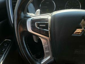Miniature 15 Mitsubishi Outlander PHEV SE 2018