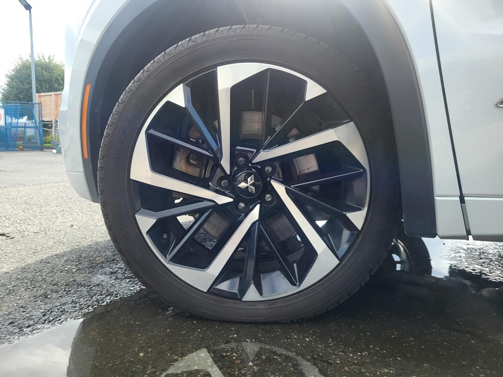 Mitsubishi Outlander PHEV GT 2023 — photo 5