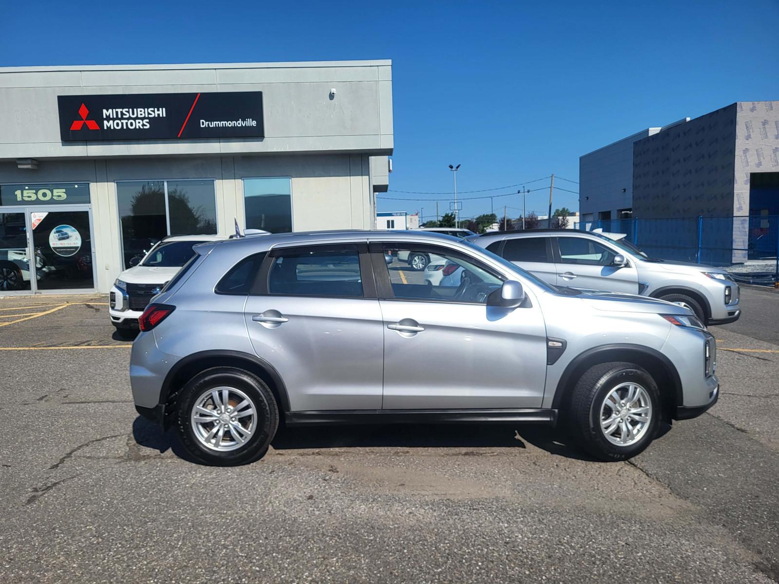 Mitsubishi RVR ES 2023 — photo 3