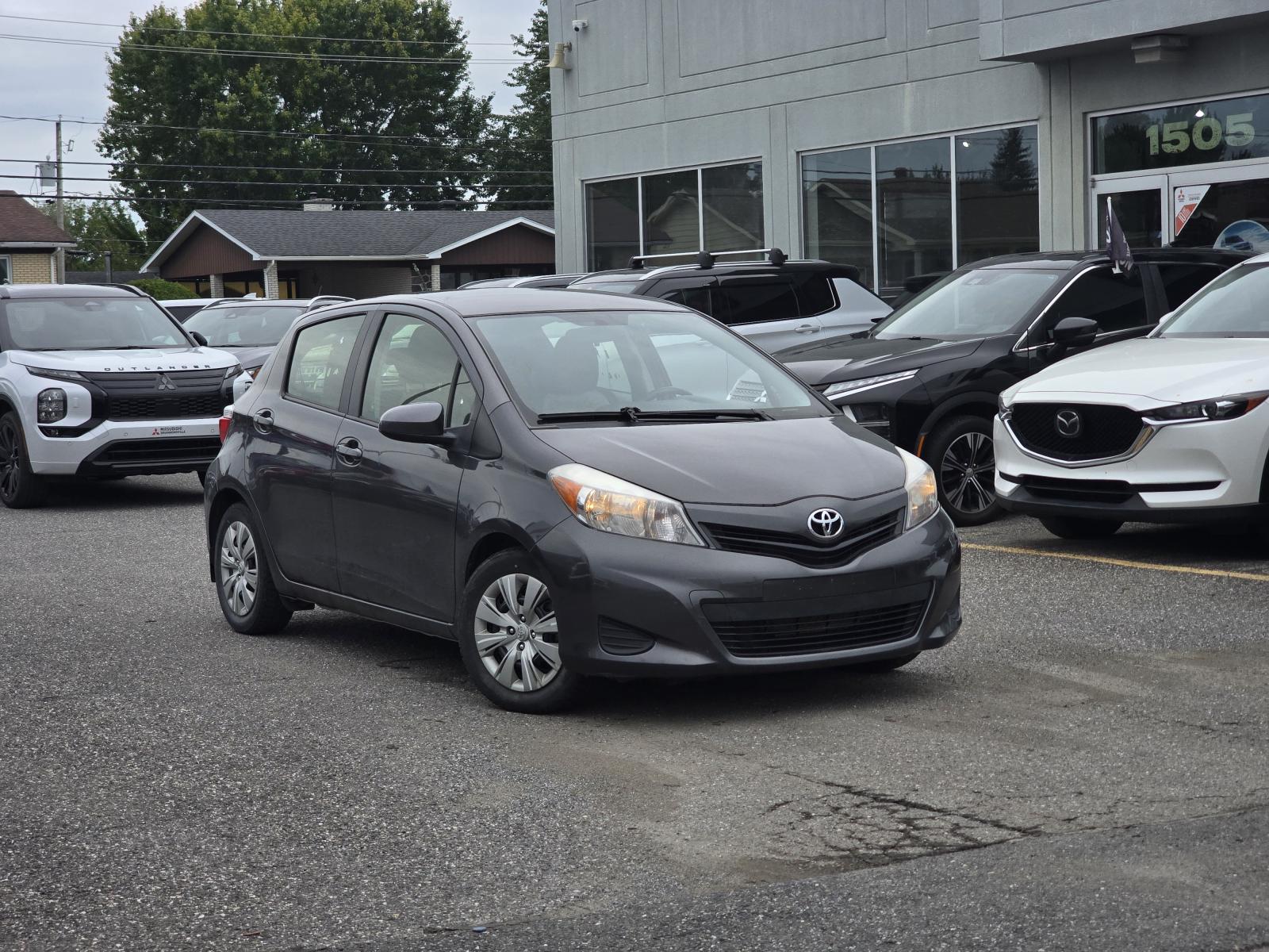 Toyota Yaris LE 2013