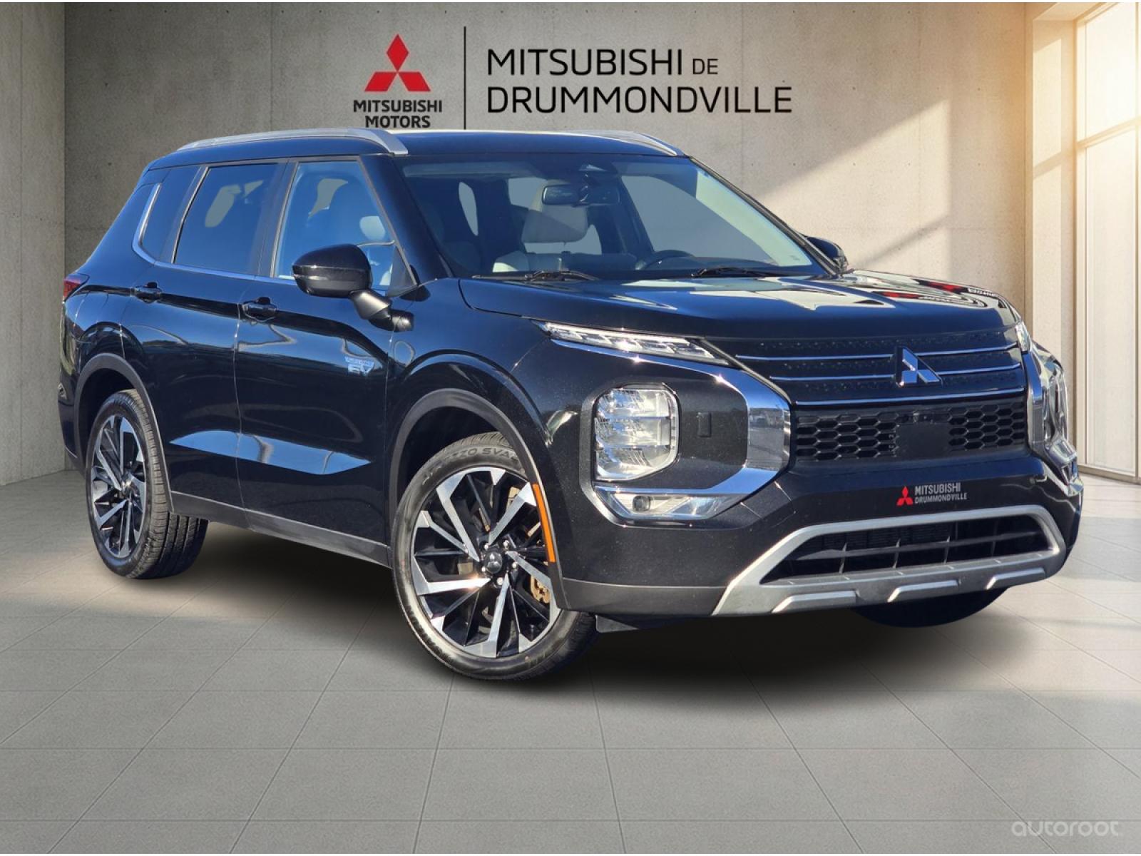 Mitsubishi Outlander PHEV SEL 2023