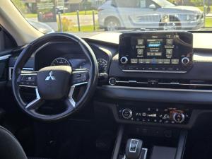 Thumbnail 10 Mitsubishi Outlander LE 2022