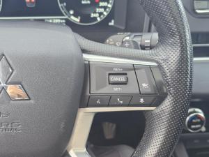 Miniature 11 Mitsubishi Outlander PHEV SE 2025