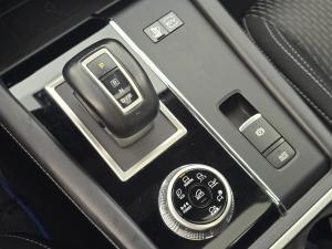Miniature 16 Mitsubishi Outlander PHEV SE 2025