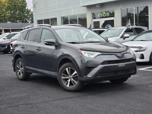 2018 Toyota Rav4 LE - Image 1