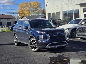 2023 Mitsubishi Outlander PHEV SEL - Image 1