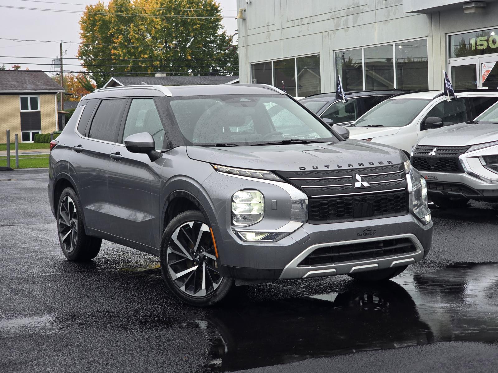 Mitsubishi Outlander LE 2022