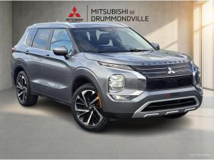2022 Mitsubishi Outlander LE - Image 1