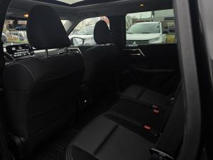 Miniature 6 Mitsubishi Outlander LE 2023