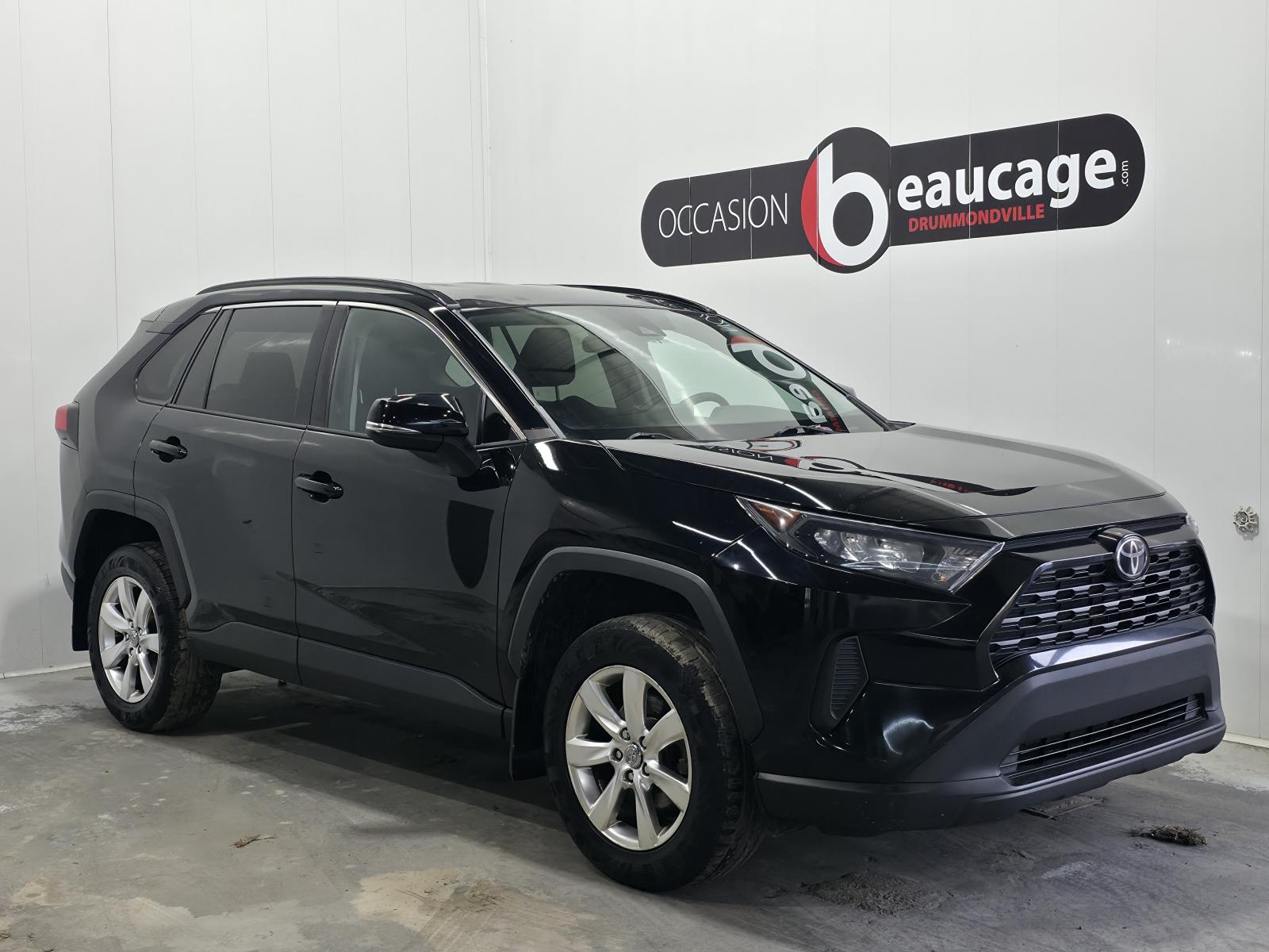 Image 1 Toyota Rav4 LE 2021
