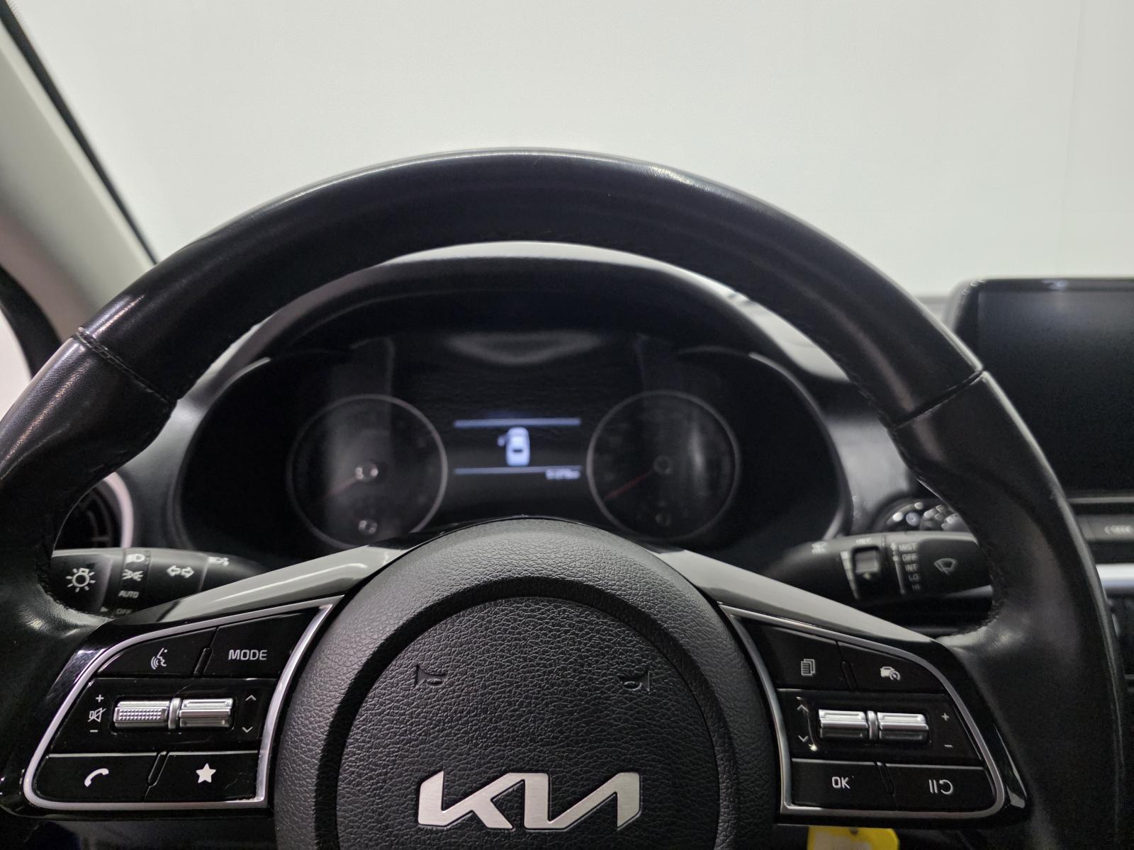 Image 15 Kia Forte LX 2022