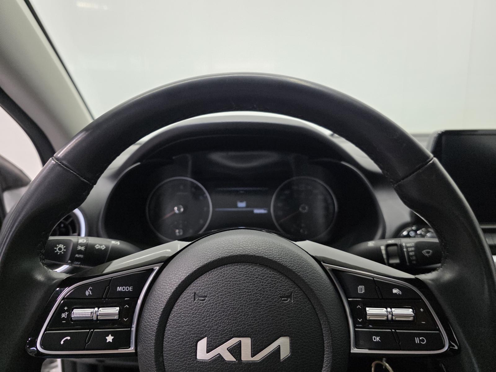 Image 10 Kia Forte LX 2022