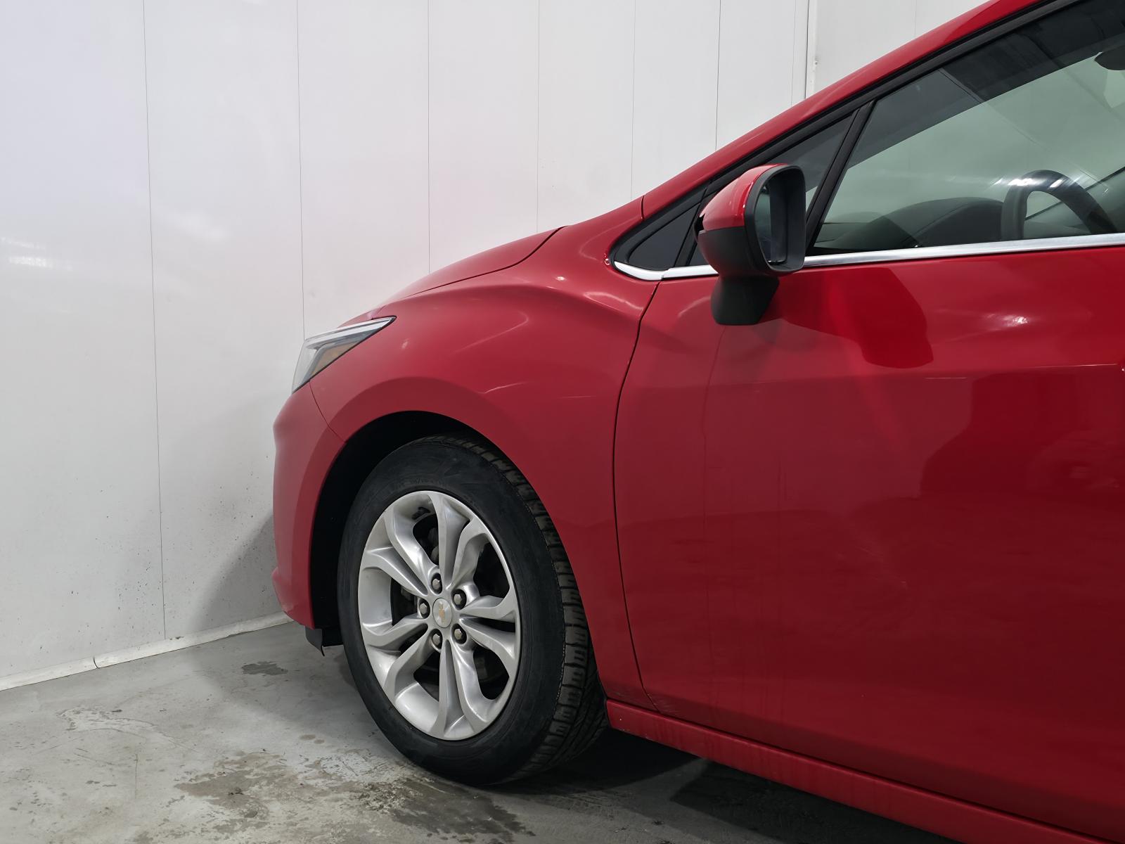 Image 3 Chevrolet Cruze LT 2019