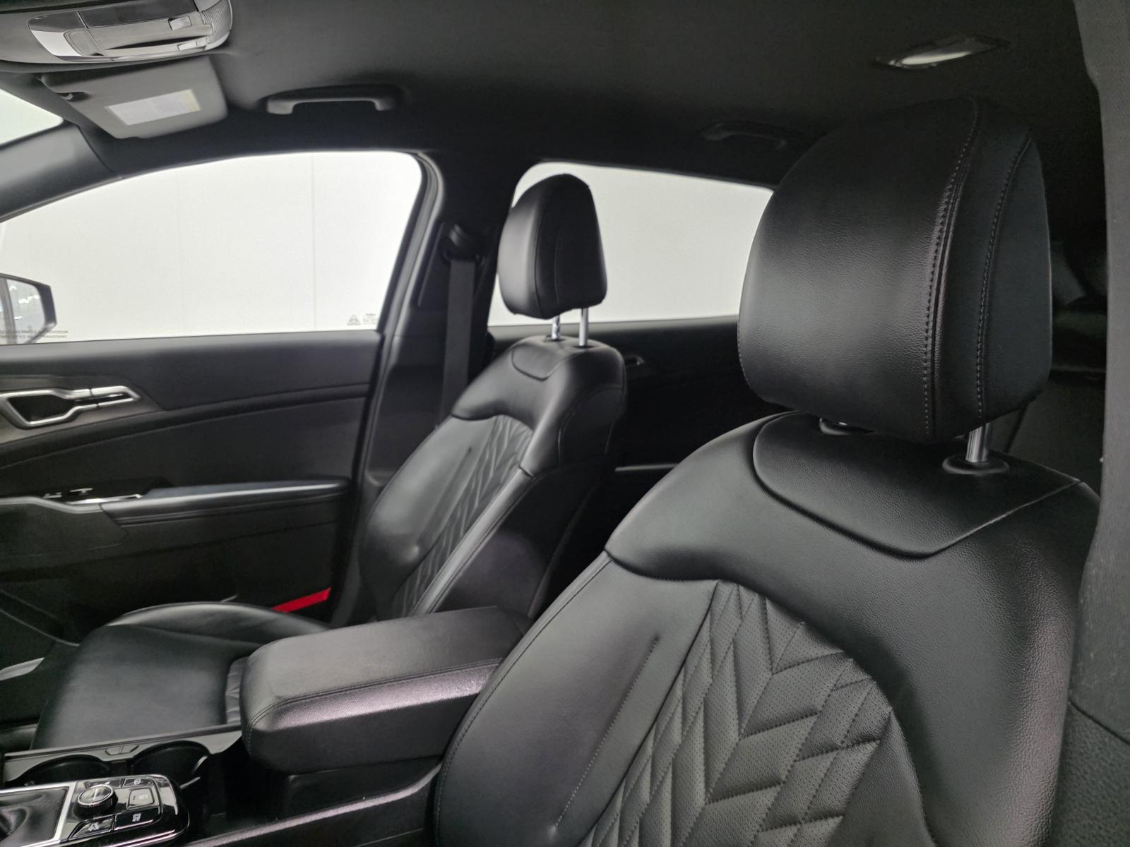 Kia Sportage X-Line 2023 — photo 8
