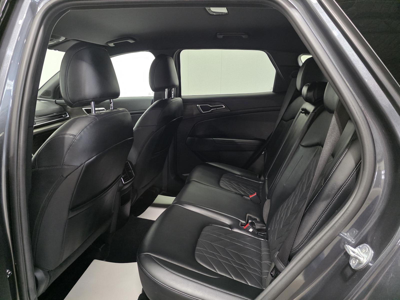 Kia Sportage X-Line 2023 — photo 7