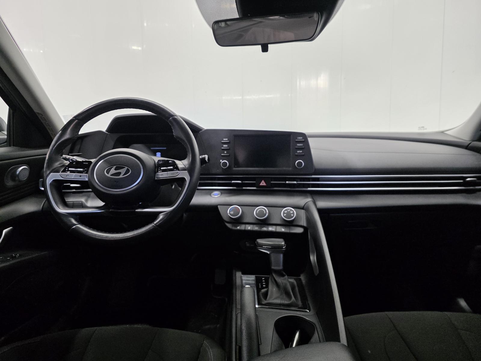 Hyundai Elantra SEL 2024 — photo 8
