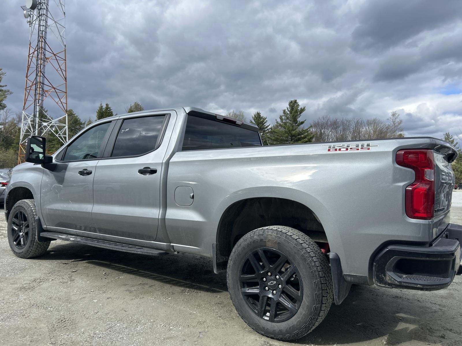 Chevrolet Silverado 1500 LT Trail Boss 2024 — photo 3