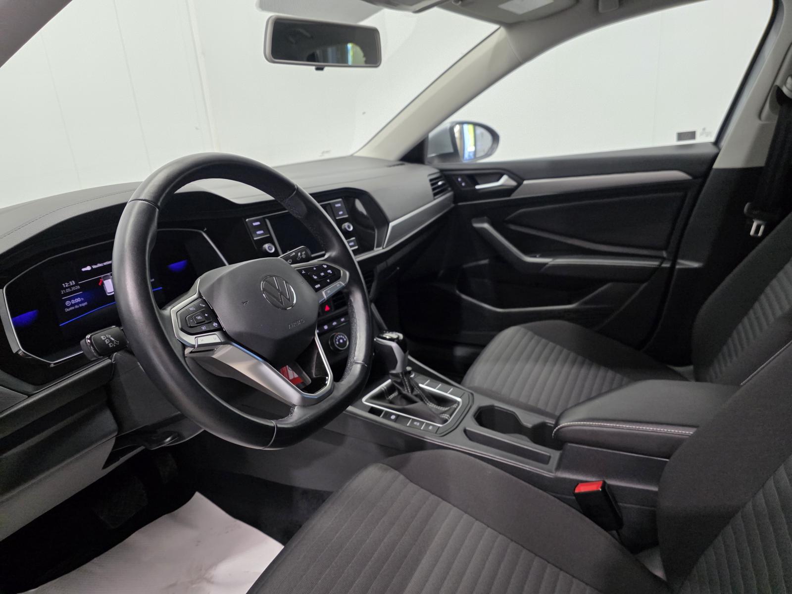 Volkswagen Jetta Trendline 2022 — photo 7