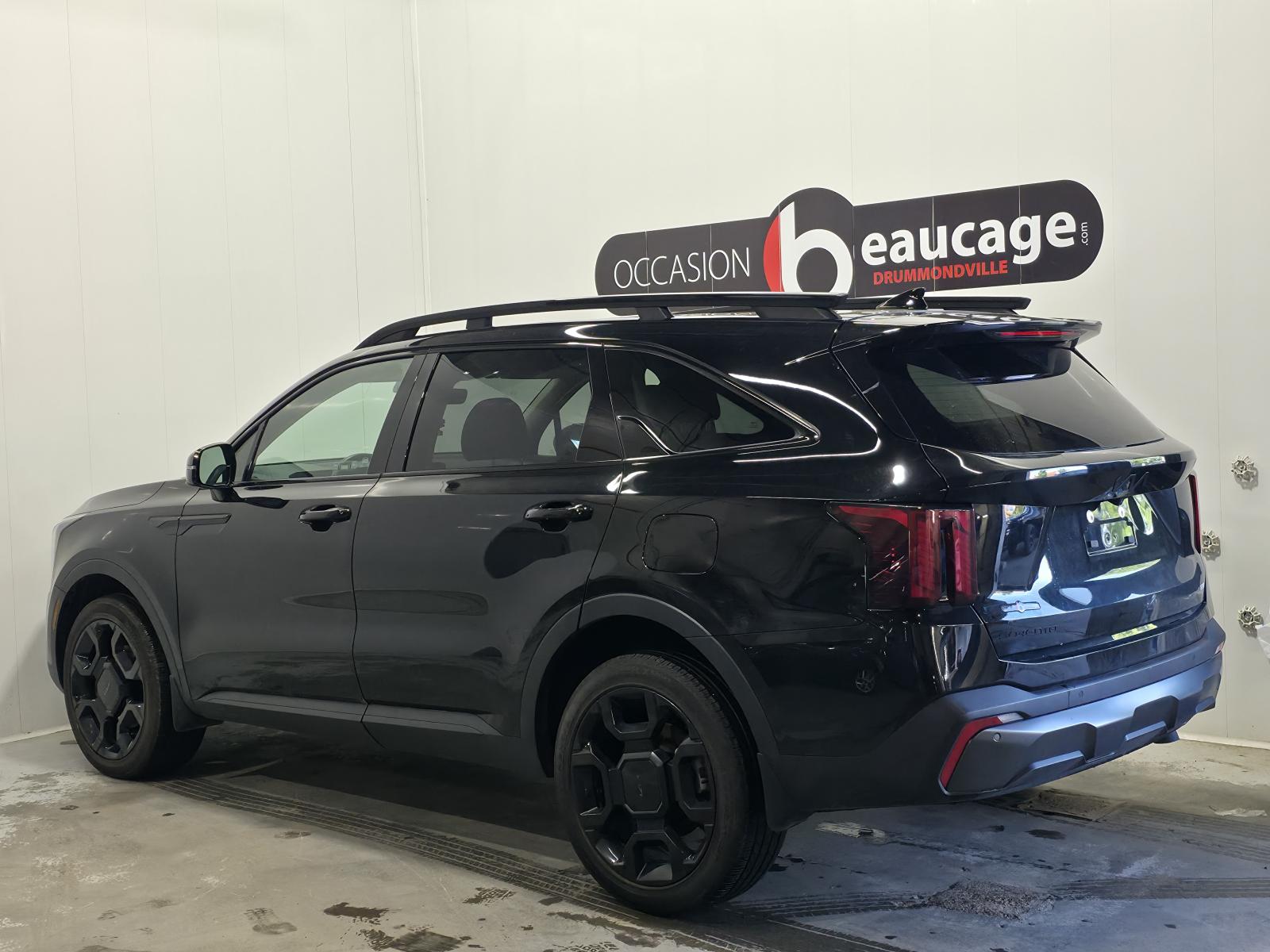 Kia Sorento X-LINE LIMITÉ 2.5T INT. NOIR 2025 — photo 6