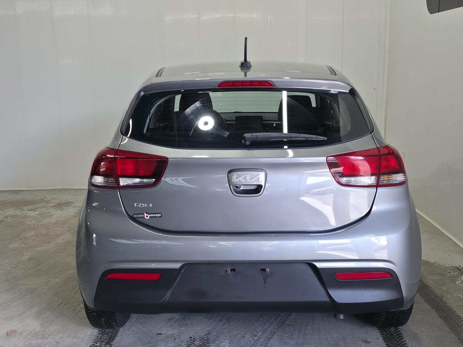 Kia Rio 5-door 2022 — photo 8