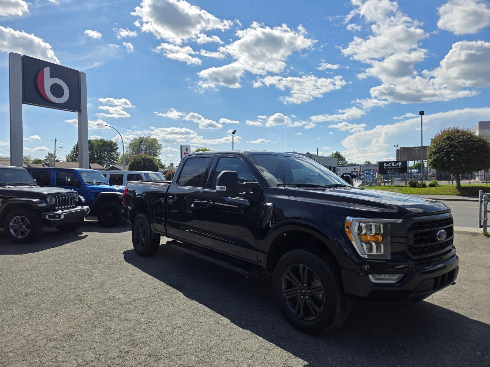 Ford F150 XLT 2023 — photo 7